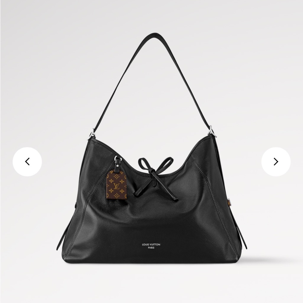 Louis Vuitton Carryall vibe MM